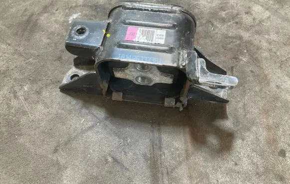 KIA Ceed Gearbox mounting bracket 21830J3000 J3000