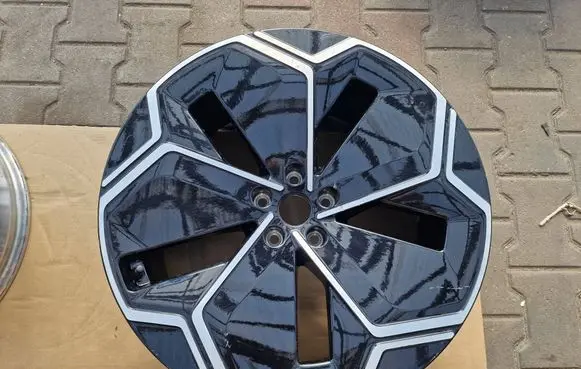 Ford Explorer VI R21 alloy rim R2KC-1007-L1A