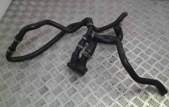 Ford Focus Engine coolant pipe/hose 3M5H8286BJ 3M5H8274BP