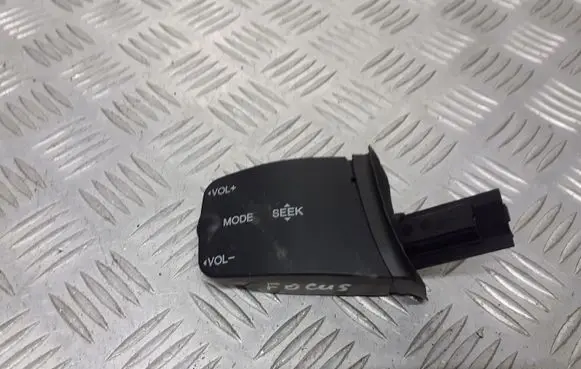Ford Focus Cruise control switch 