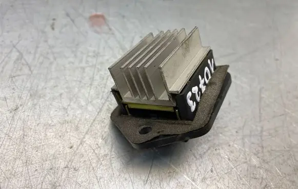 KIA Carnival Heater blower motor/fan resistor KV29L27