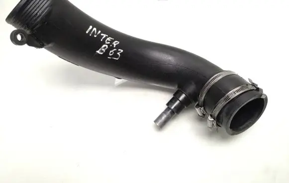 Volvo XC70 Intercooler hose/pipe 30714480 30714479