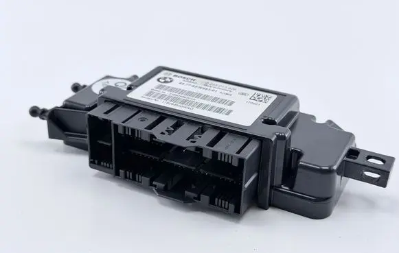 BMW 2 F22 F23 Airbag control unit/module 6826983 0285013626 31682698301N