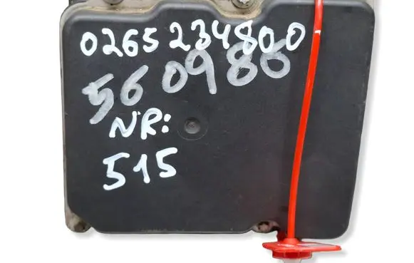 Renault Clio III ABS control unit/module S27649515 0265234800 8201128481