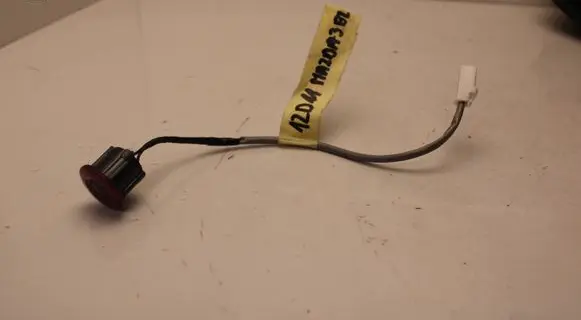 Mazda 3 II Tailgate opening switch 