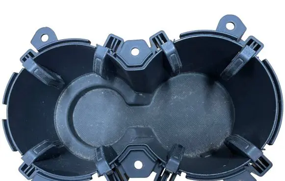 Cup holder front