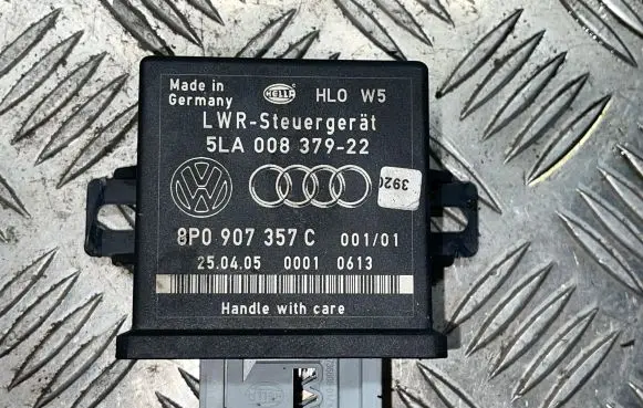 Audi A6 S6 C6 4F Light module LCM 8P0907357C 5LA00837922