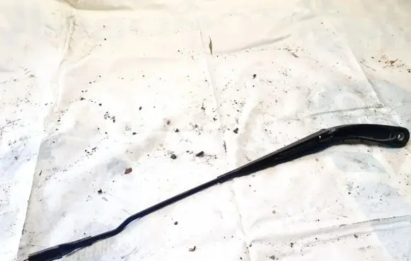 Ford C-MAX II Front wiper blade arm