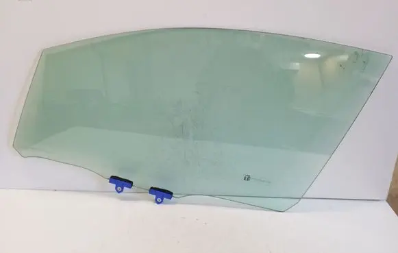 Toyota bZ4X Front door window glass four-door E643R00012