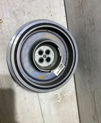 BMW X1 F48 F49 Crankshaft pulley 8624802