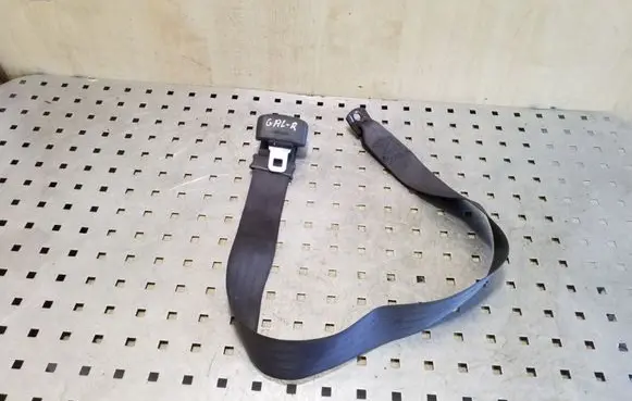 Mitsubishi Pajero Sport I Middle seatbelt (rear) 5241397