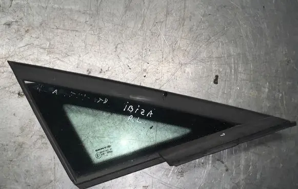 Seat Ibiza IV (6J,6P) Front triangle window/glass DOT459M532AS2 43R001564