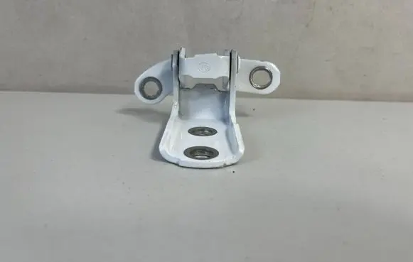 Lexus NX Tailgate/trunk/boot hinge