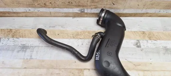Opel Zafira B Intercooler hose/pipe 55561910 329788454