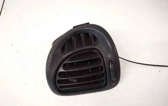 Citroen Xsara Picasso Dash center air vent grill 9631280177
