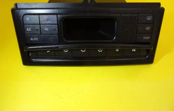 Renault Laguna I Climate control unit 7700414647A 9140010251 09212
