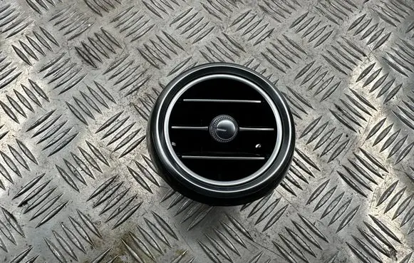 Mercedes-Benz GLC X253 C253 Dash center air vent grill A2058304604
