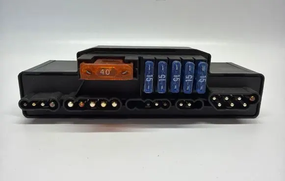 Mercedes-Benz SLK R170 Fuse module A2105400072 898760000
