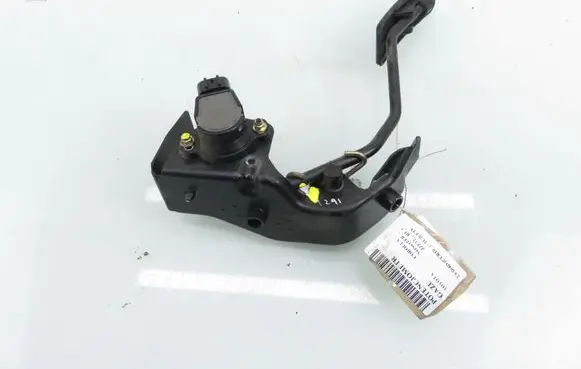 Toyota Corolla Verso E121 Accelerator throttle pedal 1983003941 8928152021