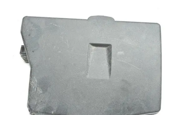 Toyota Verso Fuse box cover 82662-05190 9374