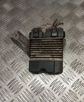 Toyota Avensis T250 Fuel injection control unit/module 8987120040