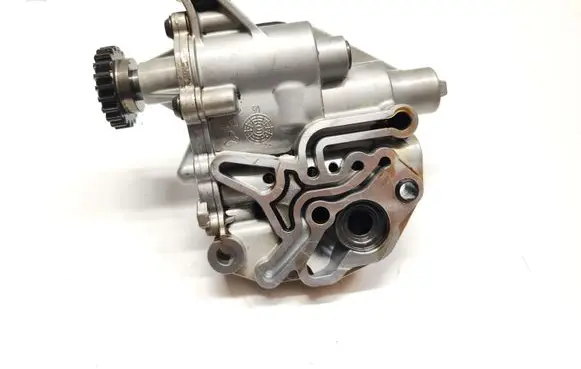 Audi Q7 4M Oil pump 06H115105 06H115105DH