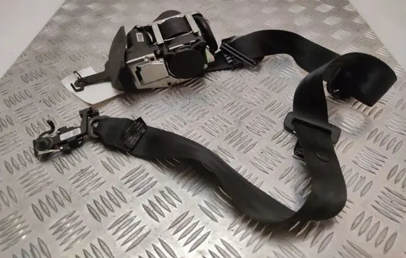 Volvo XC90 Front seatbelt 39844548