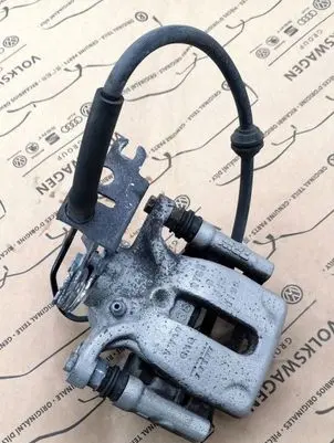Volkswagen Caddy Rear brake caliper 2K5615424A
