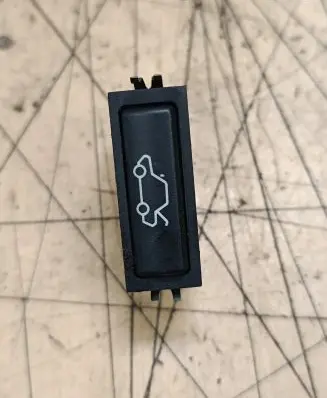 BMW X5 E53 Tailgate opening switch 61318365579 61318365 8365