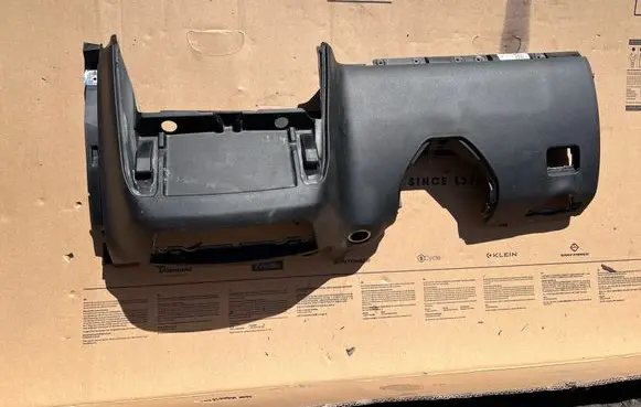 Mercedes-Benz GLE AMG (W166 - C292) Dashboard lower bottom trim panel 