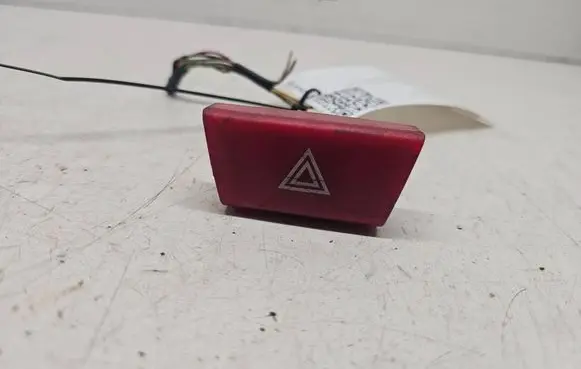 Peugeot 107 Hazard light switch 84332A