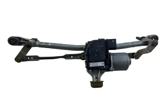 Peugeot 3008 II Wiper motor 9824762480