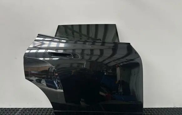 BMW iX Rear door 