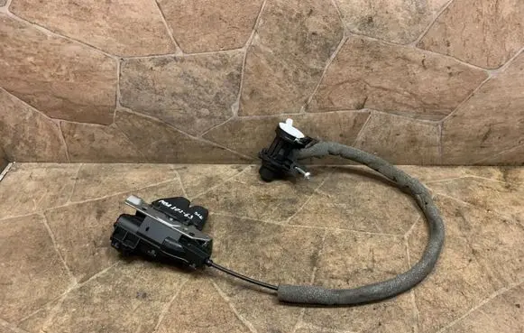 Mercedes-Benz SLK R172 Tailgate/trunk/boot lock/catch/latch A2047500485
