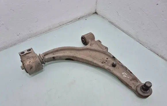 Opel Astra J Front lower control arm/wishbone 