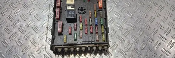 Volkswagen PASSAT B6 Fuse module 3C0971249