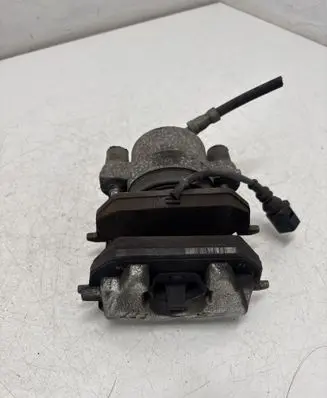 Volkswagen Golf Sportsvan Front brake caliper