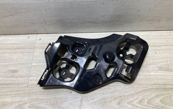 BMW 1 F70 Bumper support mounting bracket corner 5A35D77