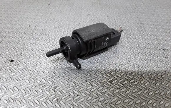 BMW 3 E46 Windscreen/windshield washer pump 8362154