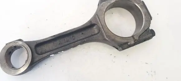 Hyundai Elantra Connecting rod/conrod A1Ad