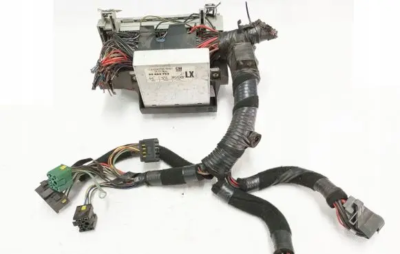 Opel Tigra A Fuse module 90483753