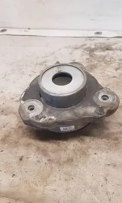Mercedes-Benz CLA C117 X117 W117 Front upper strut mount 137466680