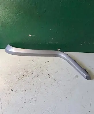 Suzuki Grand Vitara II Dashboard glove box trim 7386165J4