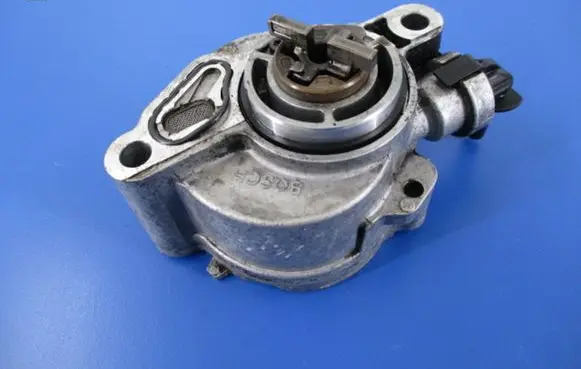 Volvo C30 Vacuum pump