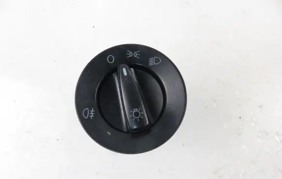 Skoda Fabia Mk2 (5J) Light switch 3B0941531B