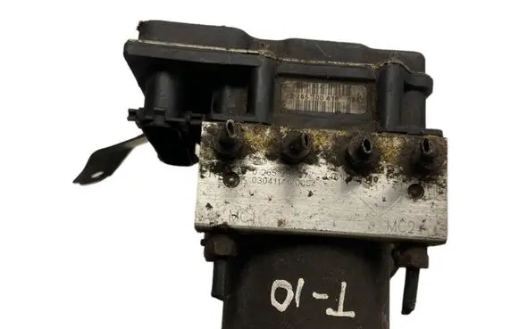 Toyota Avensis T250 ABS Pump 2265100416