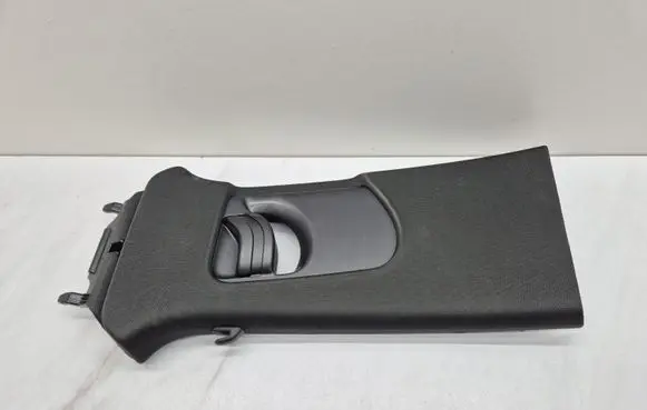 Audi Q3 8U (B) pillar trim (top) 8U0867243 8U0867243SP8 8U0867293