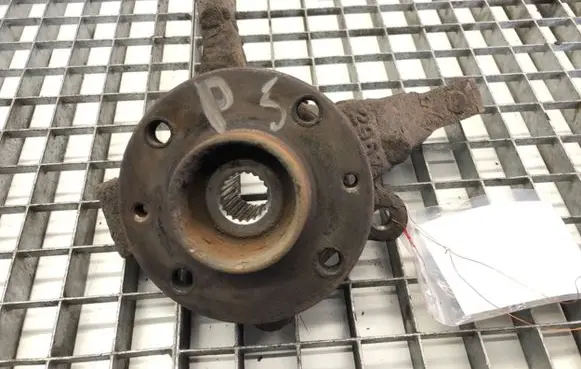 Dacia Sandero Front wheel hub spindle knuckle