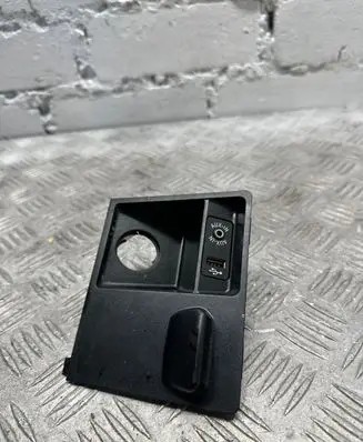 BMW X5 E70 USB socket connector 