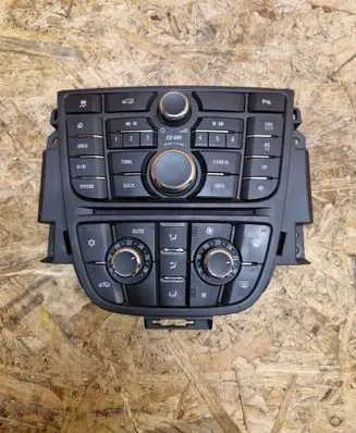 Opel Astra J Head unit multimedia control 13397126 28365479 150827A30511